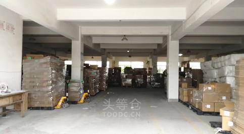松江佘山多层库出租 可分割 层高3.8米 原房东 有产证