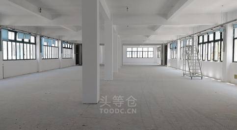 青浦赵巷多层库出租 租期灵活 可分割 层高4.5米 104地块 有产证 适合仓储等