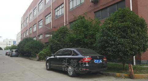 青浦重固多层库出租 租期灵活 可分割 层高4.5米 104地块 有产证 适合加工仓储等
