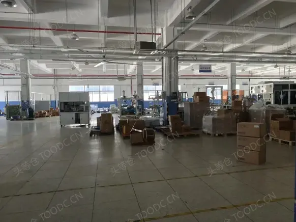 一楼1000平 厂房出租 业主直租 配套办公室 可做仓储