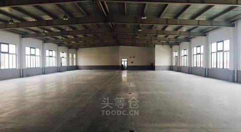 青浦重固多层库出租 租期灵活 可分割 带消防喷淋 层高4.5米 104地块 有产证 配套办公室宿舍 适合设备金属服装等