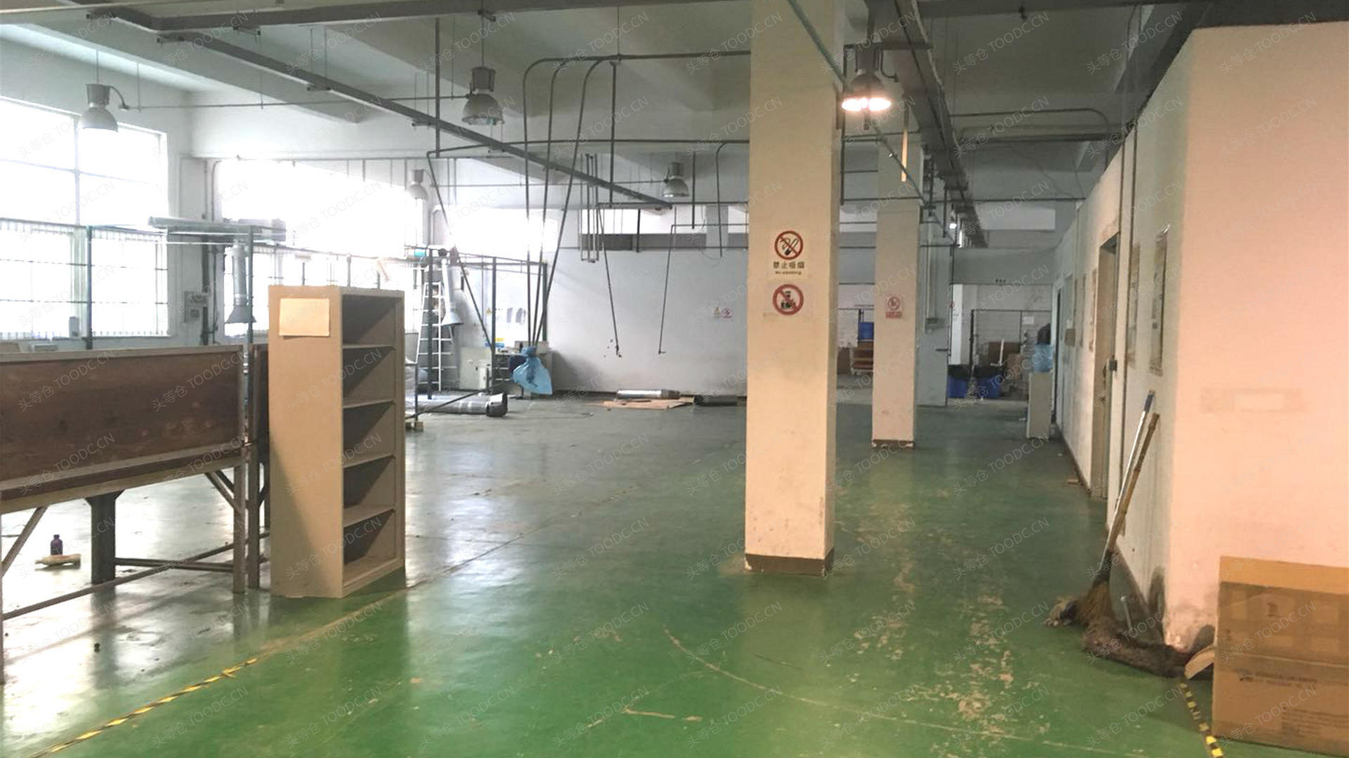 浦东康桥多层厂房出租 带消防喷淋 层高6米 有产证 适合加工仓储等_上海浦东康桥仓库厂房出租