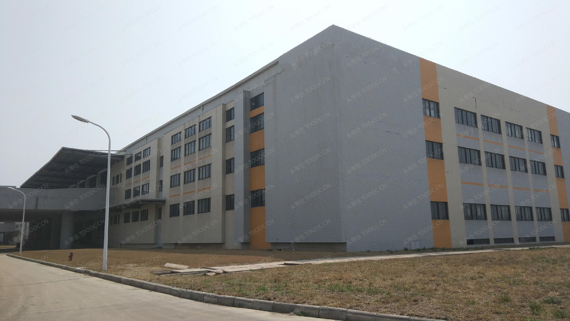 东丽军粮城多层仓库出租 可分割 带消防喷淋 带月台 层高3.7米 原房东 有产证 适合加工仓储等_天津东丽军粮城仓库厂房出租