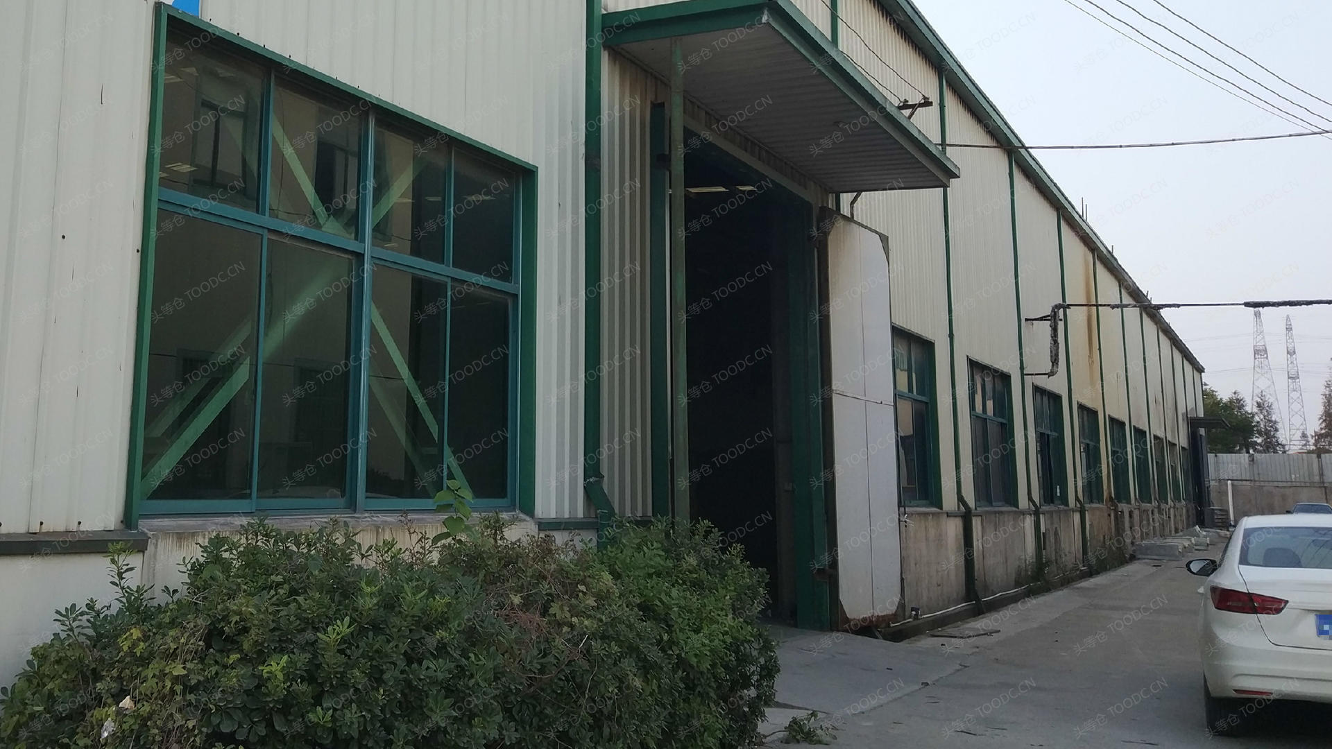 奉贤西渡单层仓库出租 层高10米 104地块 适合加工仓储等_上海奉贤西渡仓库厂房出租