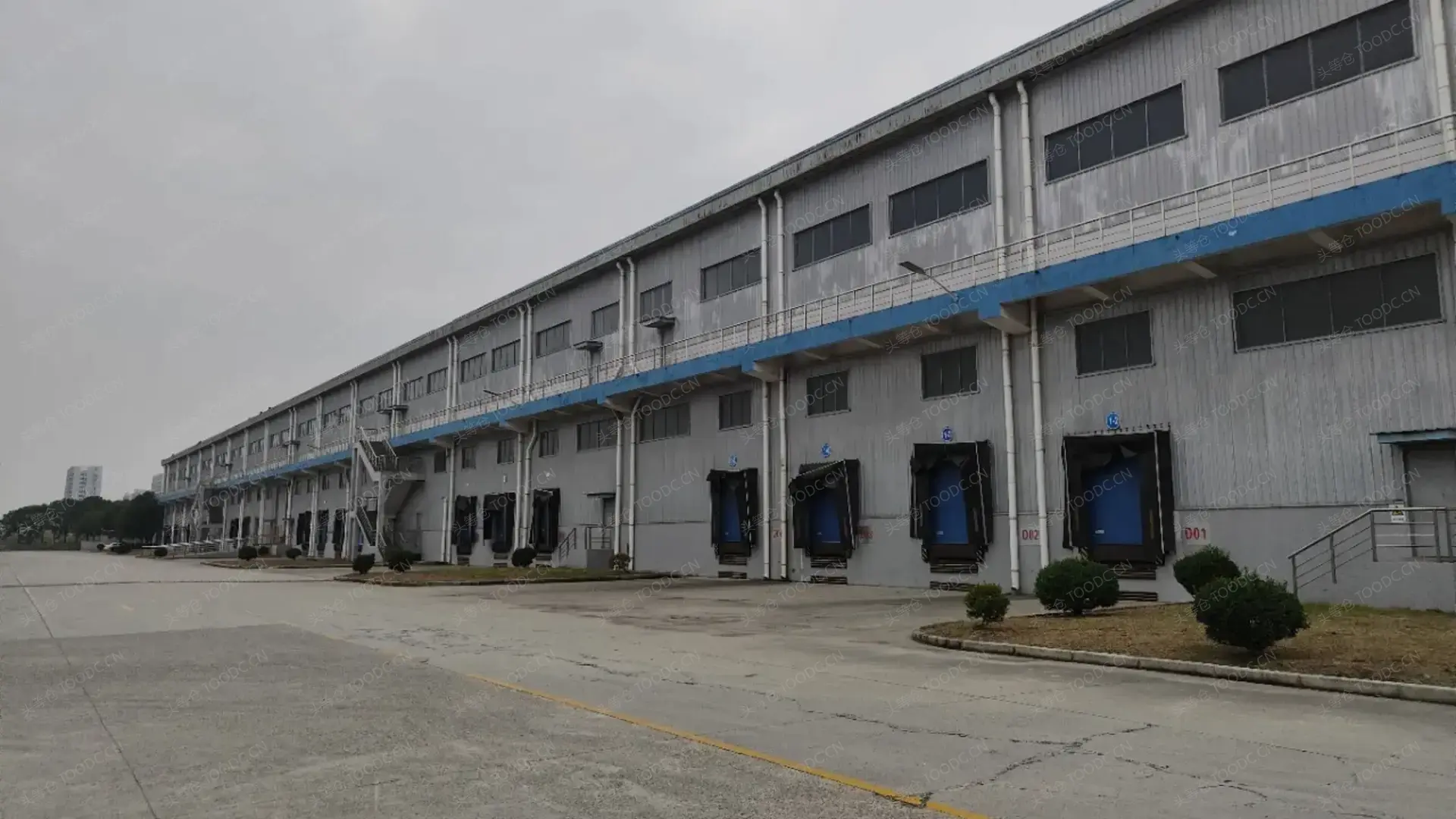 奉贤四团多层仓库出租 租期灵活 可分割 带消防喷淋 带月台 层高7米 原房东 104地块 有产证 配套办公室食堂 适合仓储等_上海奉贤四团仓库厂房出租