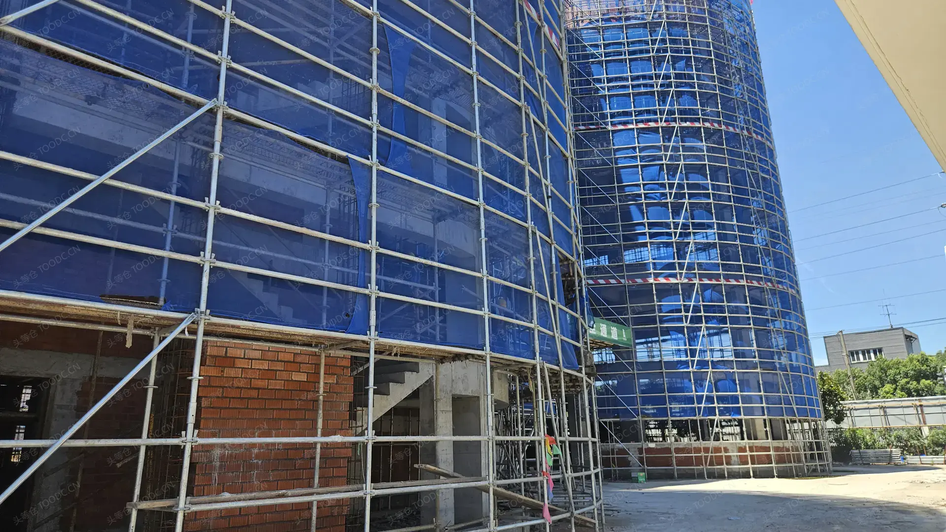 常熟多层厂房出租 可分割 带消防喷淋 层高9米 原房东 有产证 配套办公室_苏州常熟仓库厂房出租