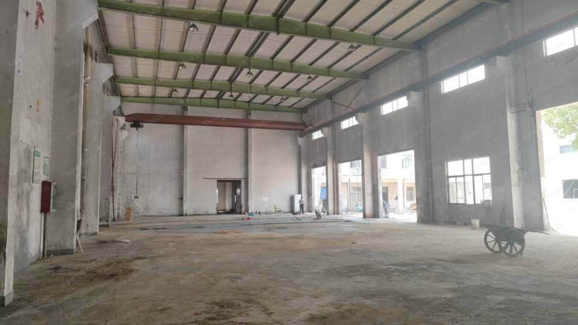 高新地铁站附近700平砖混厂房 大车好进出 门前有院子 位置好_南京浦口沿江仓库厂房出租_南京头等仓网