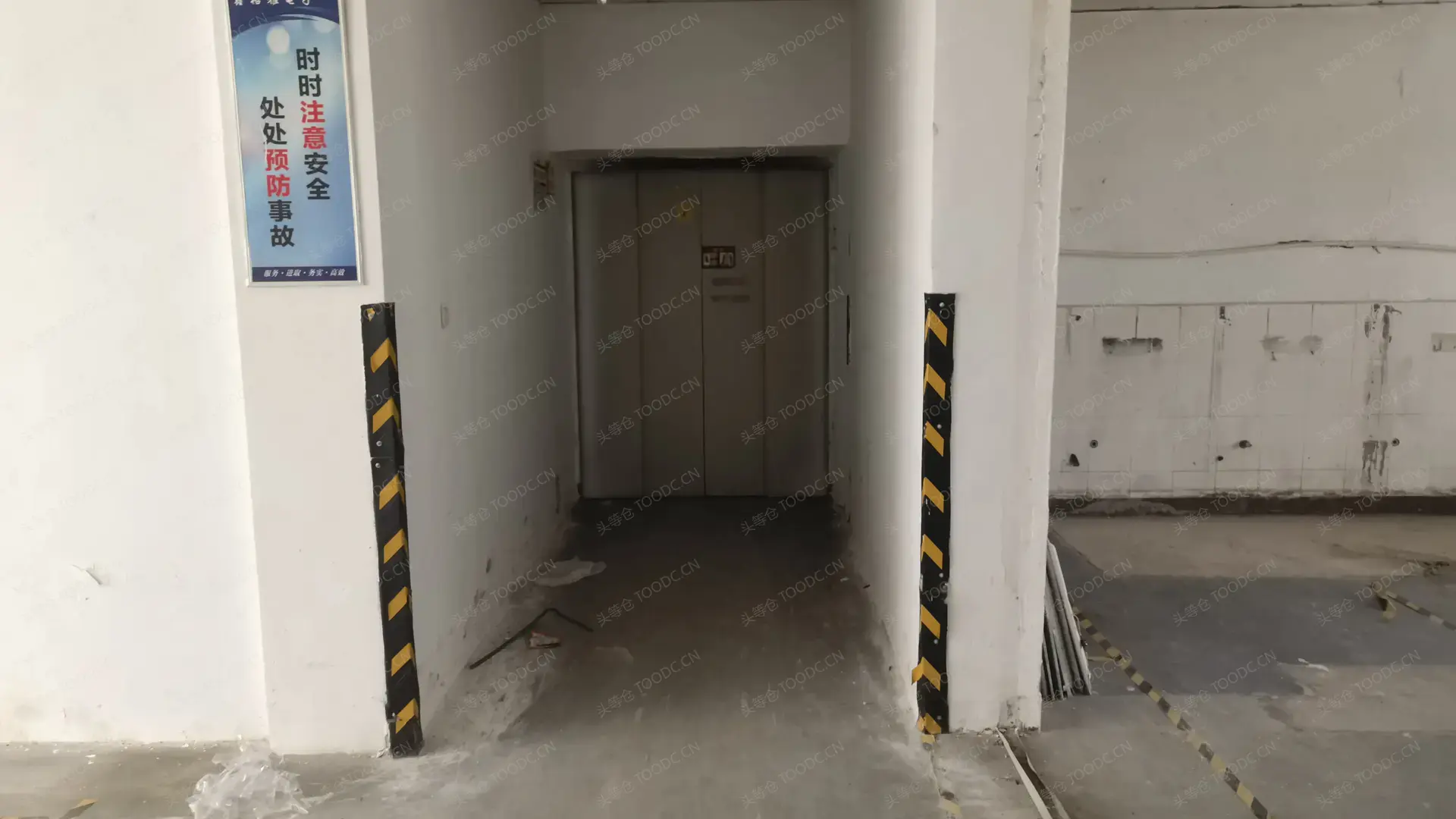 吴中临湖单层厂房出租 有行车 层高8米 原房东_苏州吴中临湖仓库厂房出租