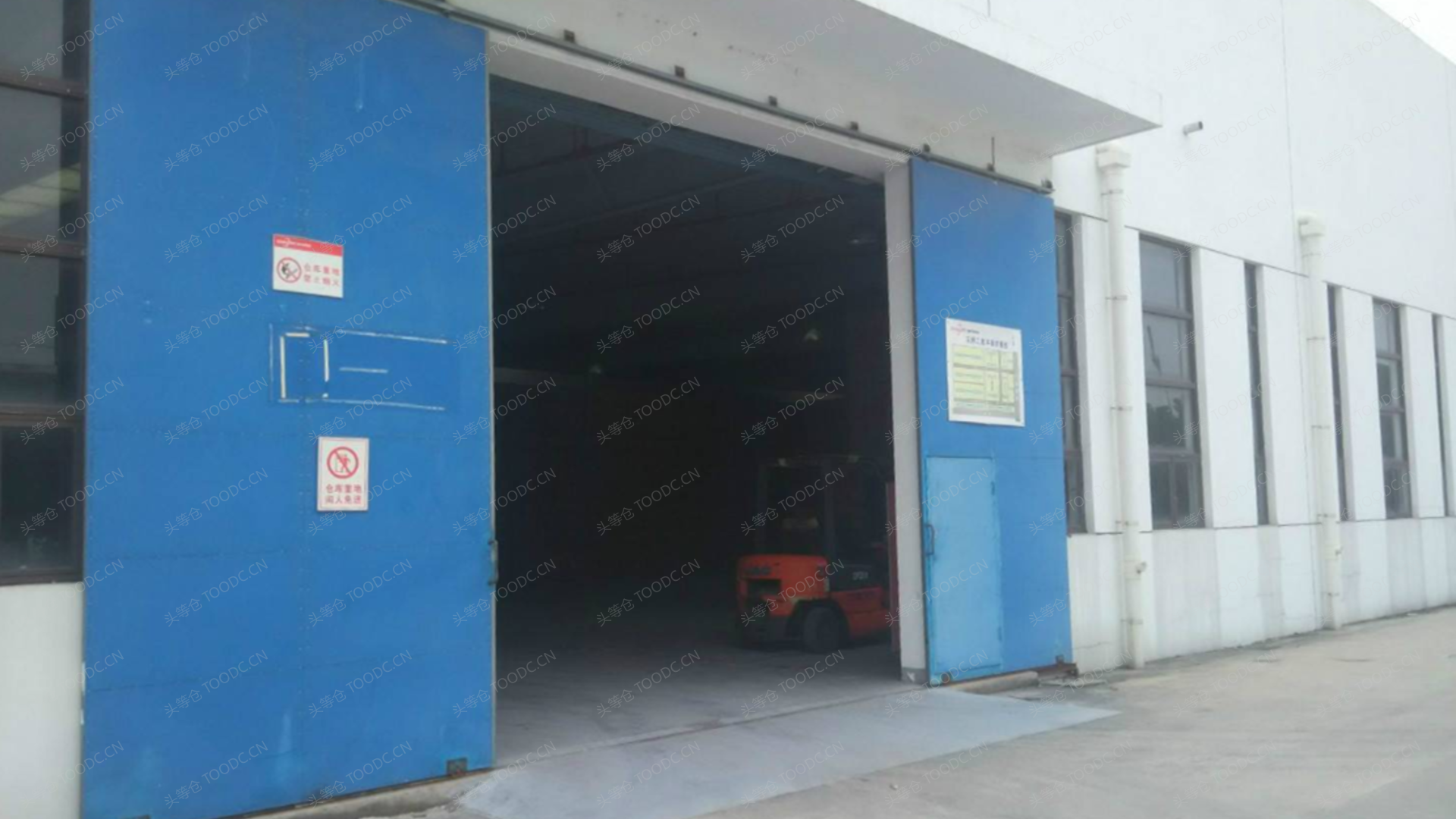 闵行梅陇单层仓库出租 带消防喷淋 层高9米 原房东 有产证 适合仓储快递快运城市配送等_上海闵行梅陇仓库厂房出租