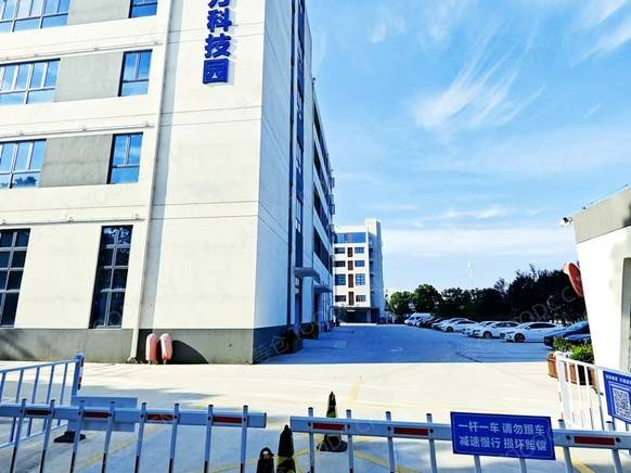 唯亭地铁口新建高标厂房9000平，大小面积可分租