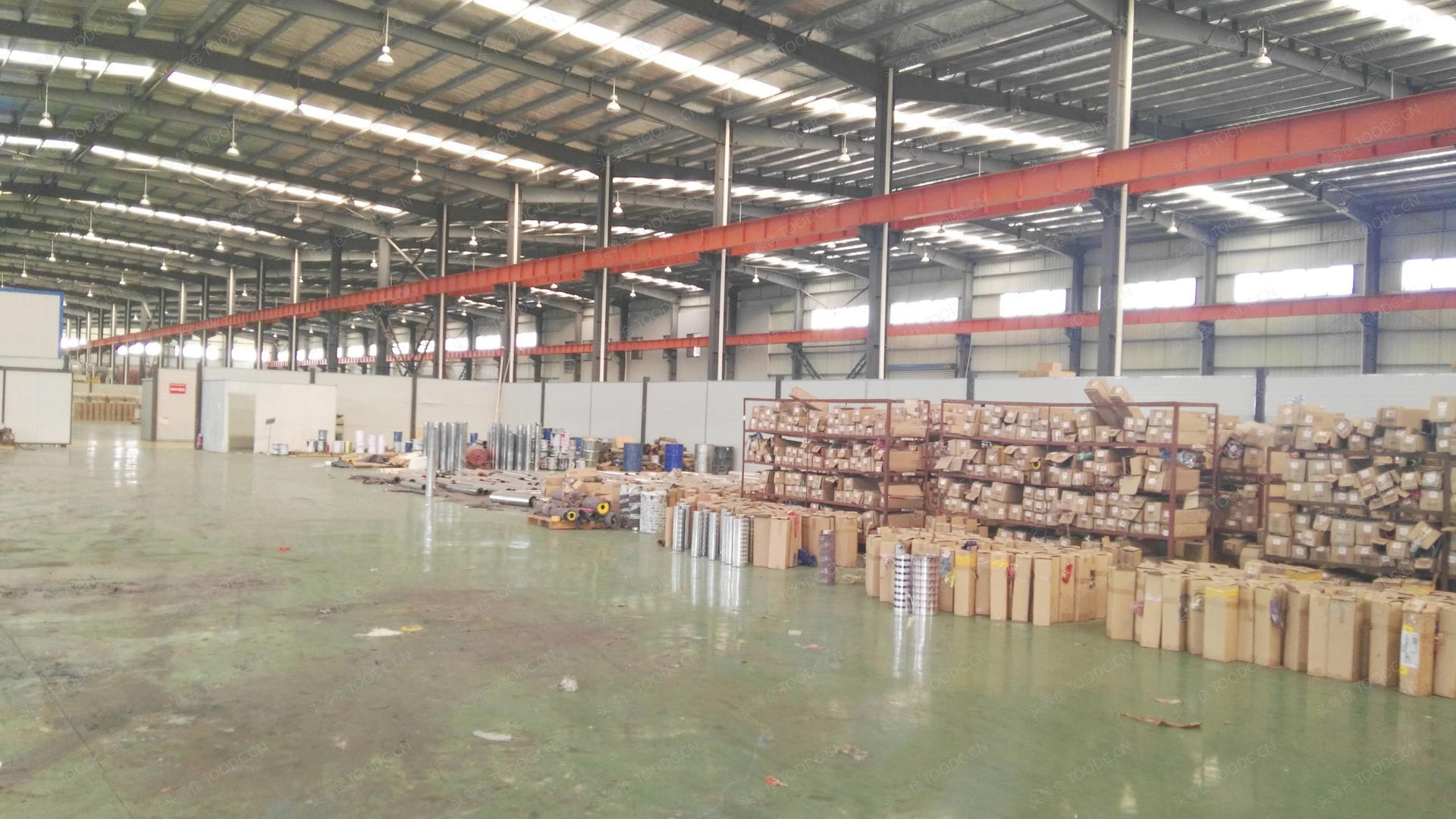 宝山罗店单层厂房出租 带消防喷淋 层高15米 原房东 104地块 有产证 可托管 适合塑胶塑料金属设备等_上海宝山罗店仓库厂房出租