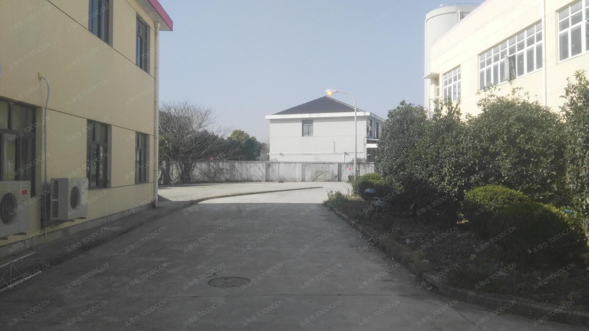 闵行浦江单层厂房出租 有行车 层高8米 104地块 有产证 配套办公室 适合仓储加工等_上海闵行浦江仓库厂房出租