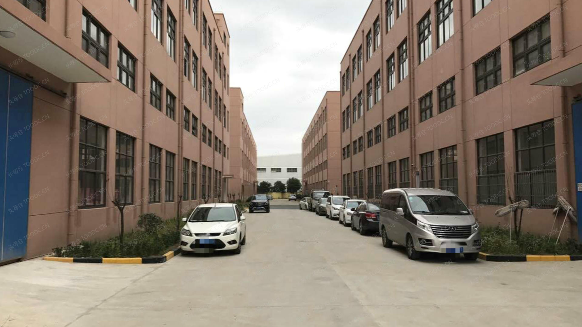 奉贤南桥多层仓库厂房出租 租期灵活 可分割 层高8米 104地块 有产证 配套宿舍 适合金属设备仓储等_上海奉贤南桥仓库厂房出租