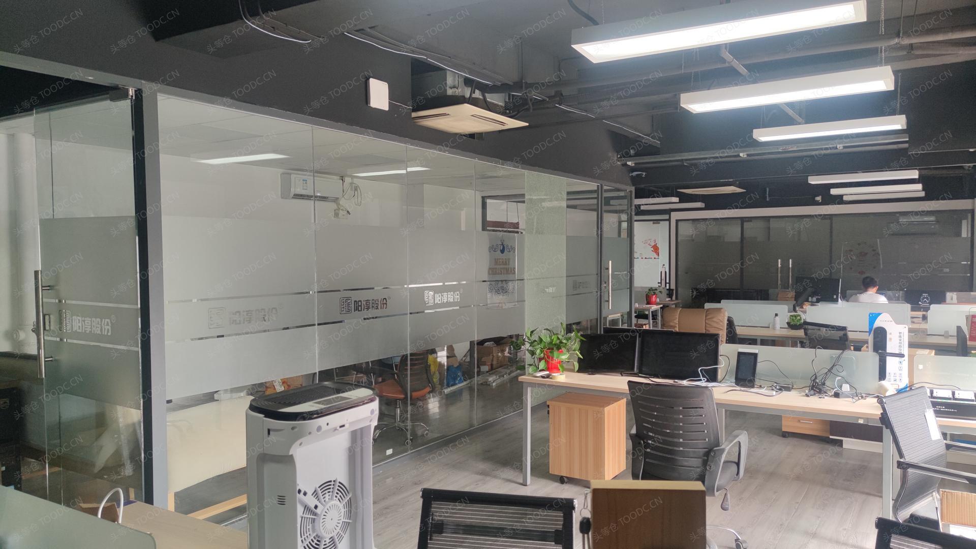 松江洞泾多层仓库厂房出租 可分割 层高5米 原房东 104地块 有产证 配套办公室 可托管 适合设备加工仓储等_上海松江洞泾仓库厂房出租