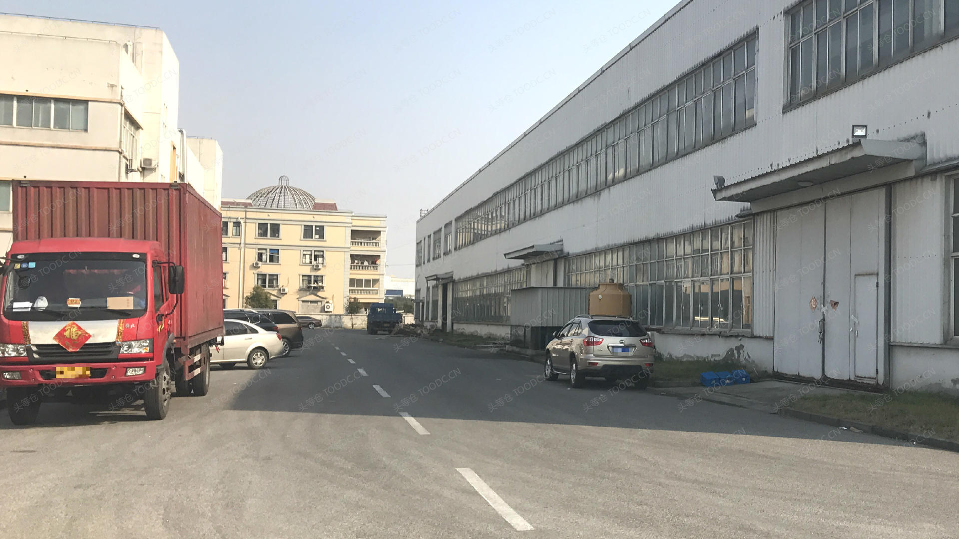 松江洞泾单层和多层仓库出租 层高13米 原房东 104地块 有产证 配套宿舍 适合家具家电医疗器械加工等_上海松江洞泾仓库厂房出租