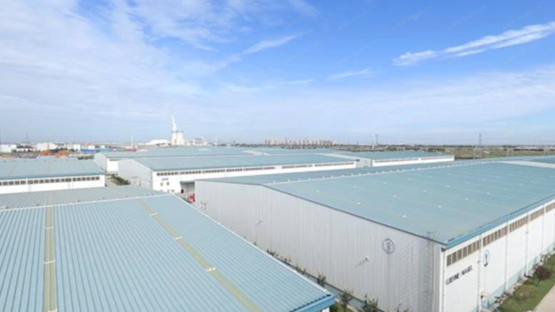 滨海杭州路单层仓库出租 带消防喷淋 带月台 层高10.5米 有产证 配套办公室 适合仓储快递快运城市配送等_天津滨海杭州路仓库厂房出租