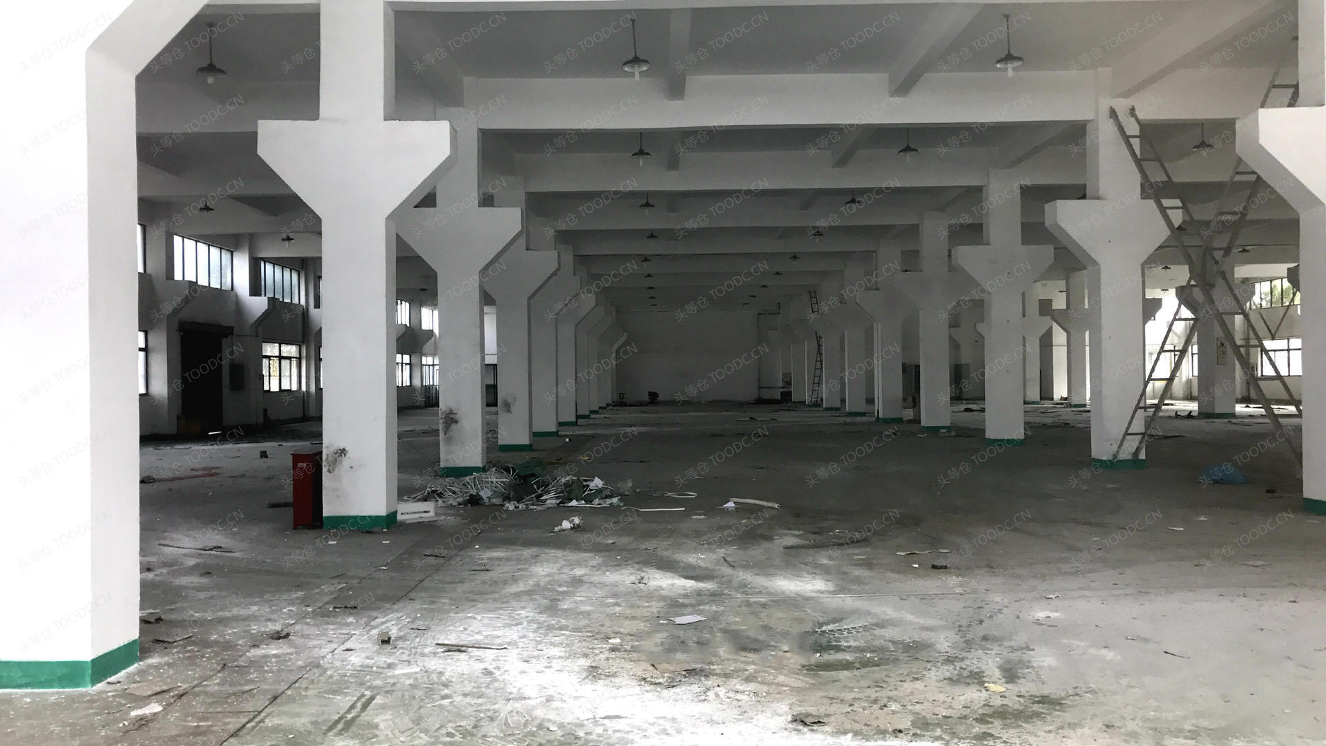 闵行江川路多层仓库出租 可分割 有行车 层高6米 原房东 104地块 有产证 配套办公室 可托管 适合仓储等_上海闵行江川路仓库厂房出租