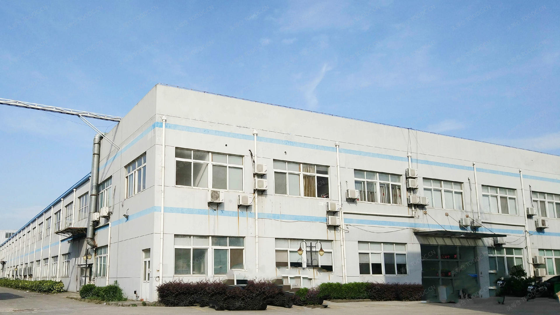 浦东川沙单层和多层仓库厂房出租 可分割 层高8米 原房东 104地块 有产证 配套办公室 适合设备医疗器械加工等_上海浦东川沙仓库厂房出租