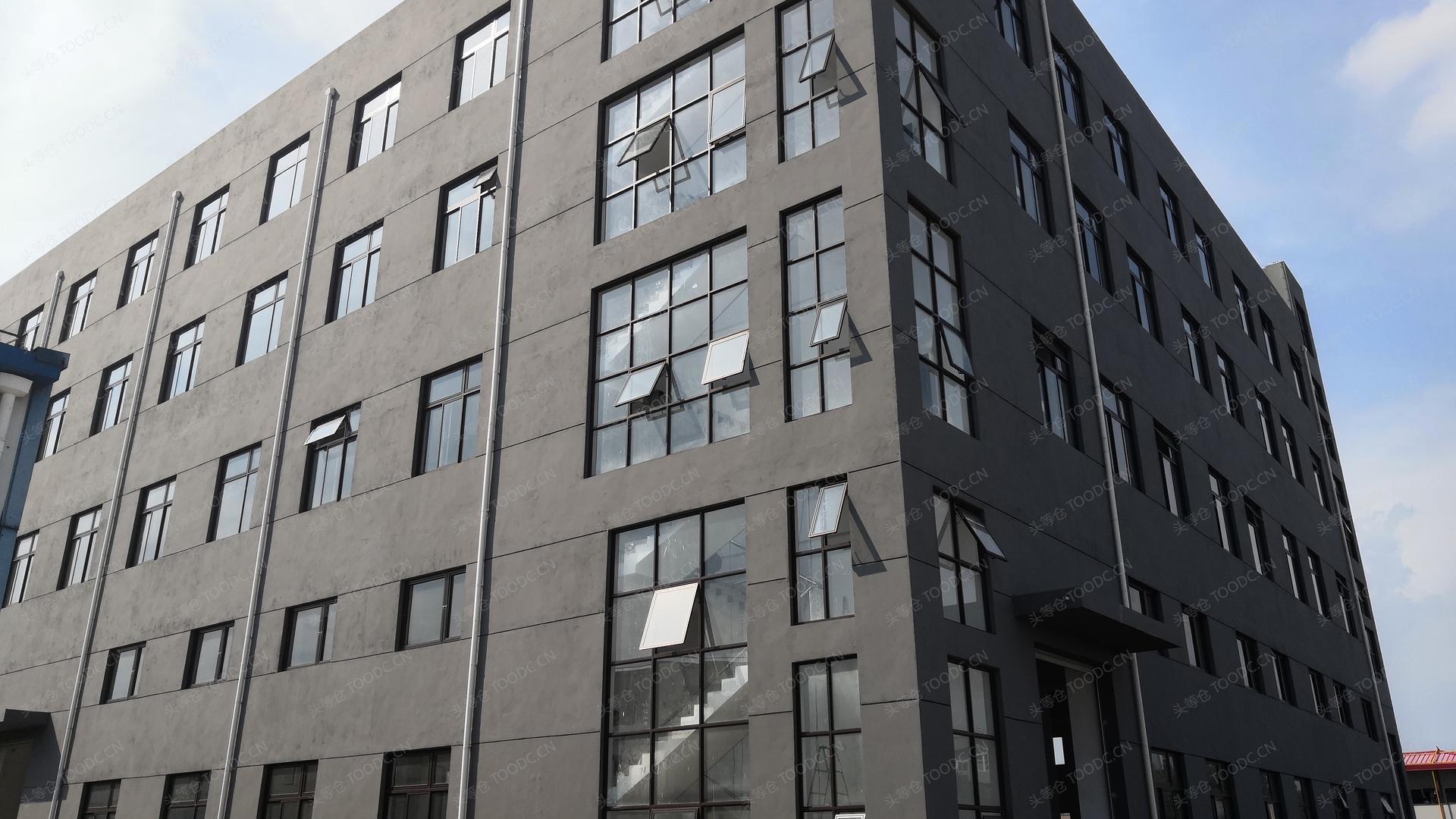 青浦重固多层仓库出租 带消防喷淋 层高11米 104地块 有产证 配套办公室 可托管 适合设备服装医疗器械等_上海青浦重固仓库厂房出租