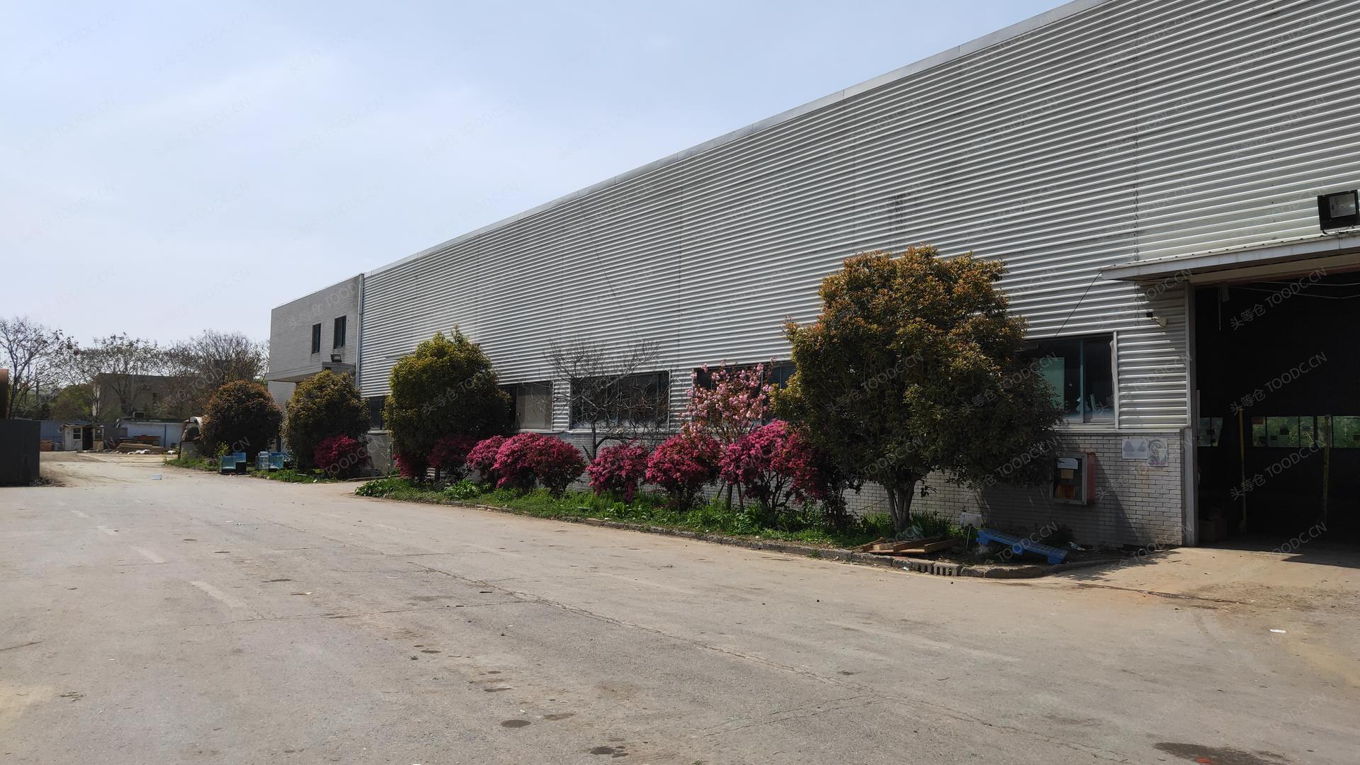 江宁殷巷单层仓库厂房出租 可分割 带消防喷淋 有行车 层高9米 有产证 配套办公室 适合金属设备加工等_南京江宁秣陵仓库厂房出租