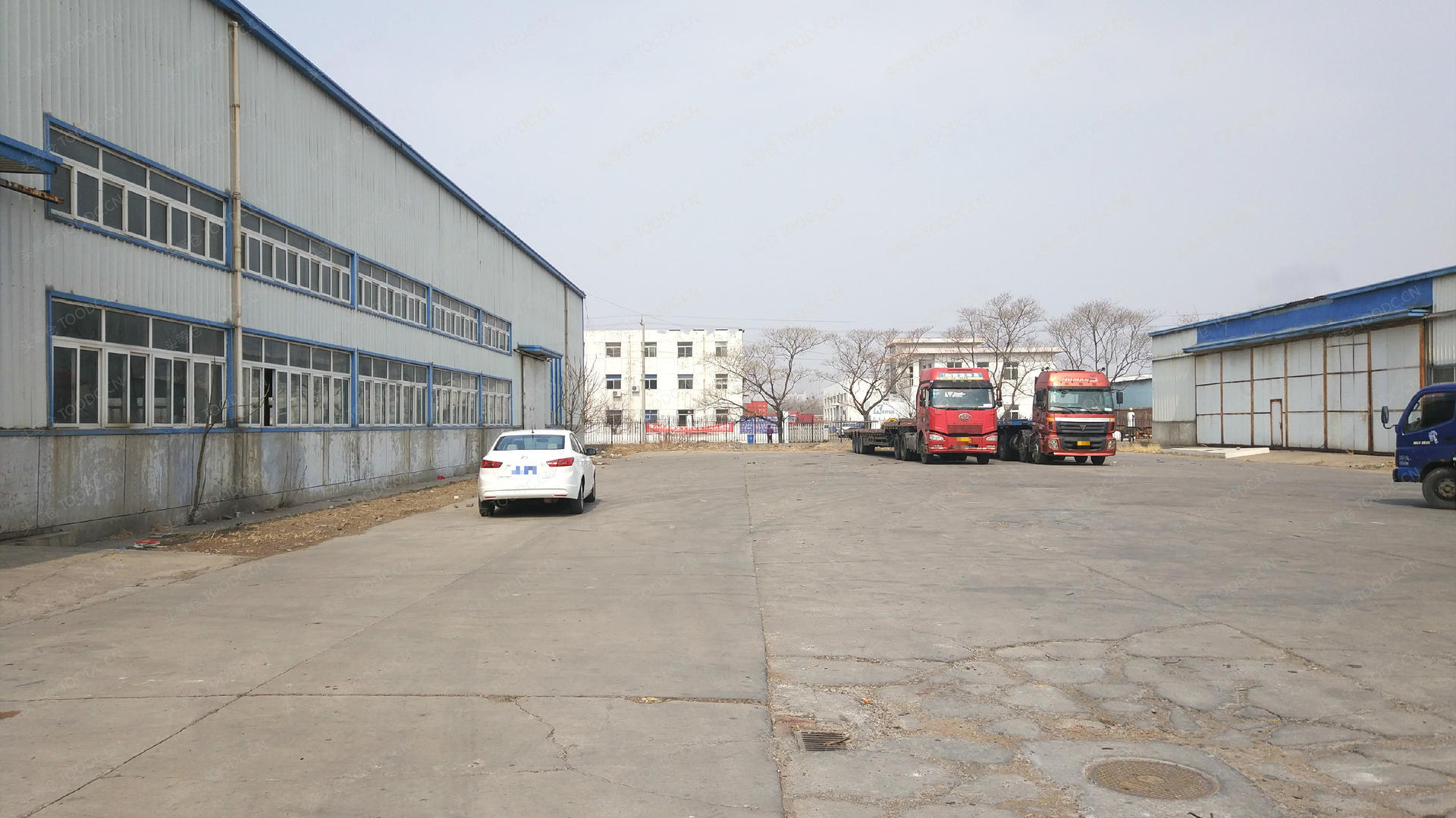 东丽大毕庄单层仓库出租 可分割 层高8米 原房东 有产证 适合仓储加工等_天津东丽大毕庄仓库厂房出租