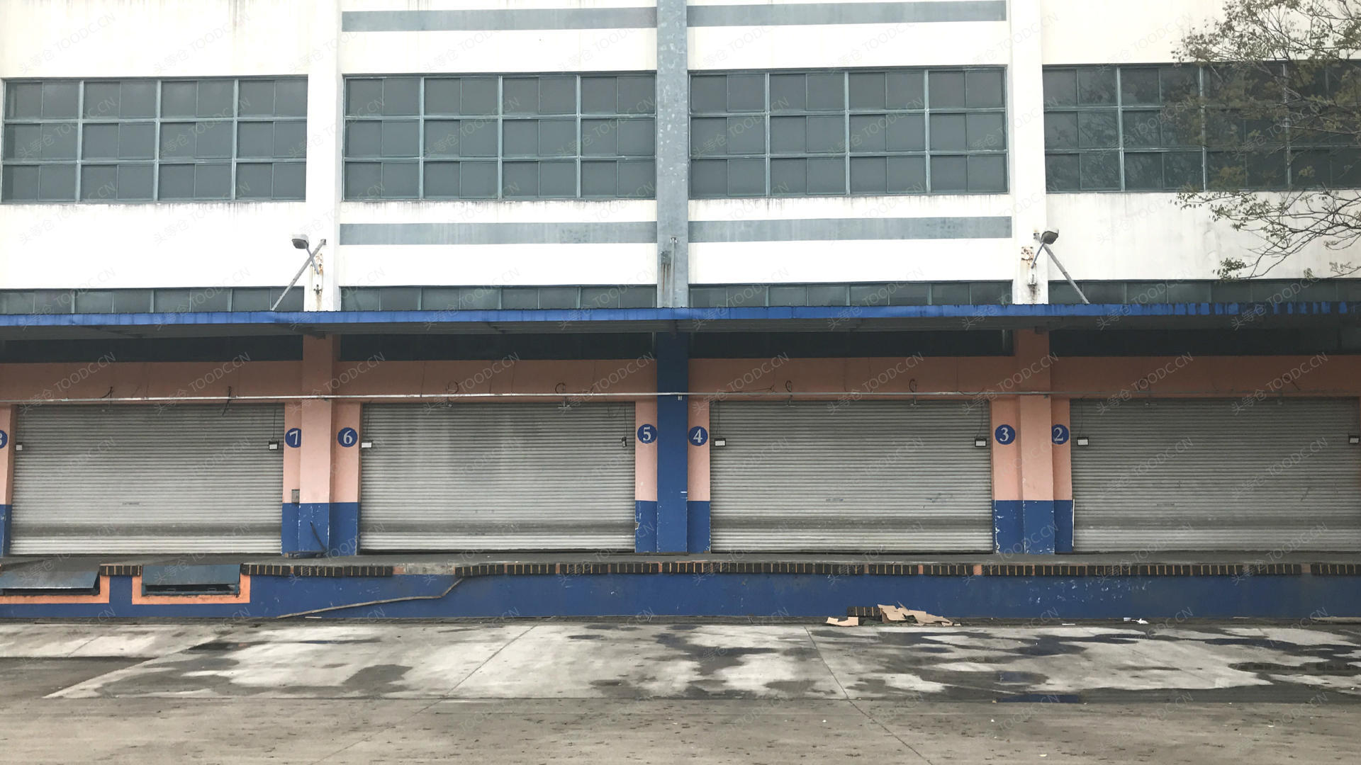 青浦工业园多层仓库出租 可分割 层高5.7米 104地块 有产证 配套办公室宿舍 适合金属设备服装等_上海青浦青浦工业园仓库厂房出租