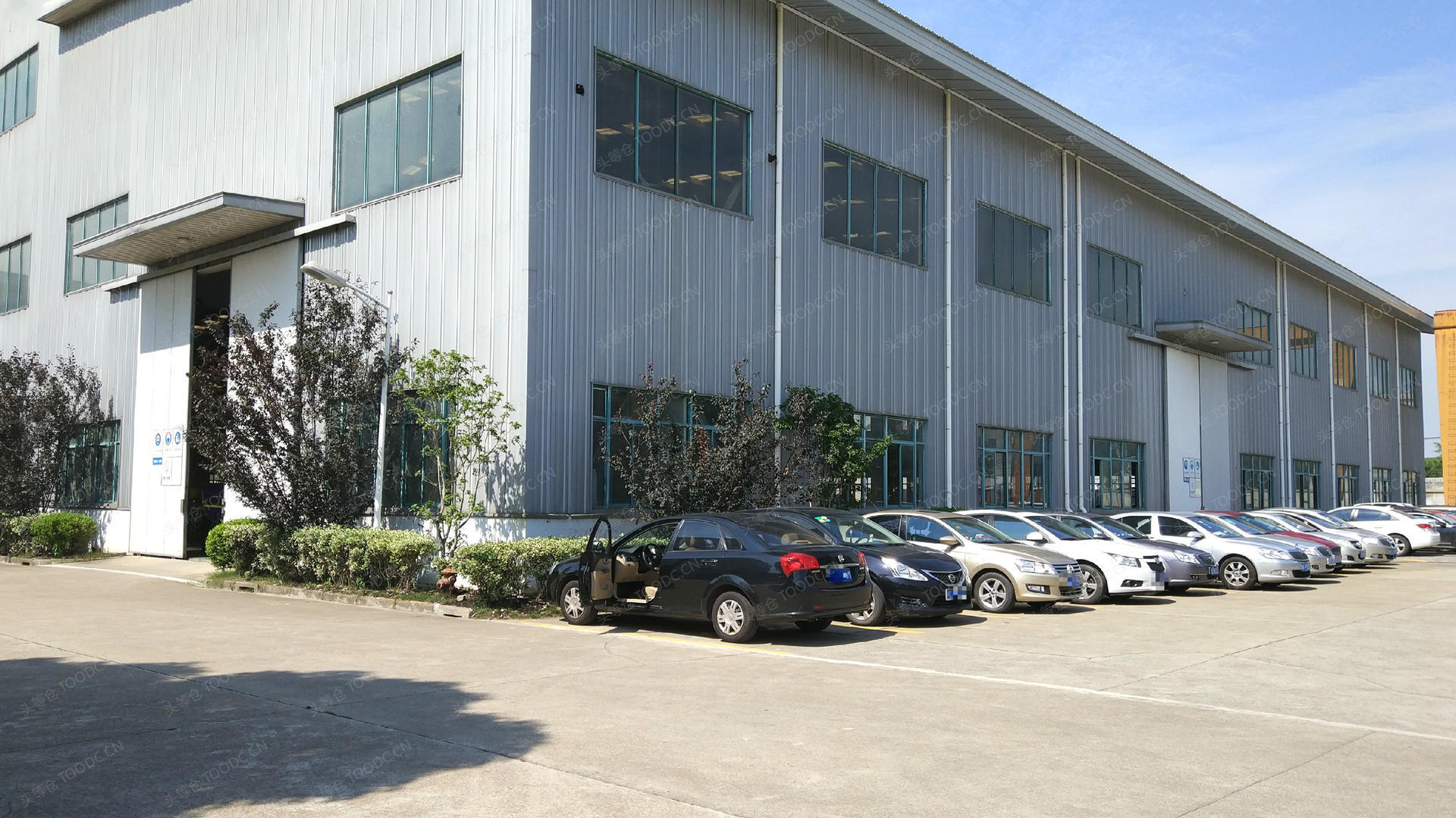 浦东宣桥单层厂房出租 层高6.5米 104地块 有产证 可托管 适合加工仓储等_上海浦东宣桥仓库厂房出租