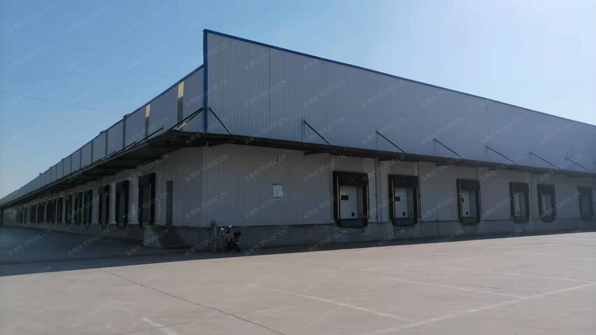 青浦华新单层冷库出租 可分割 带月台 层高7米 有产证 可托管 适合加工仓储等_上海青浦华新仓库厂房出租