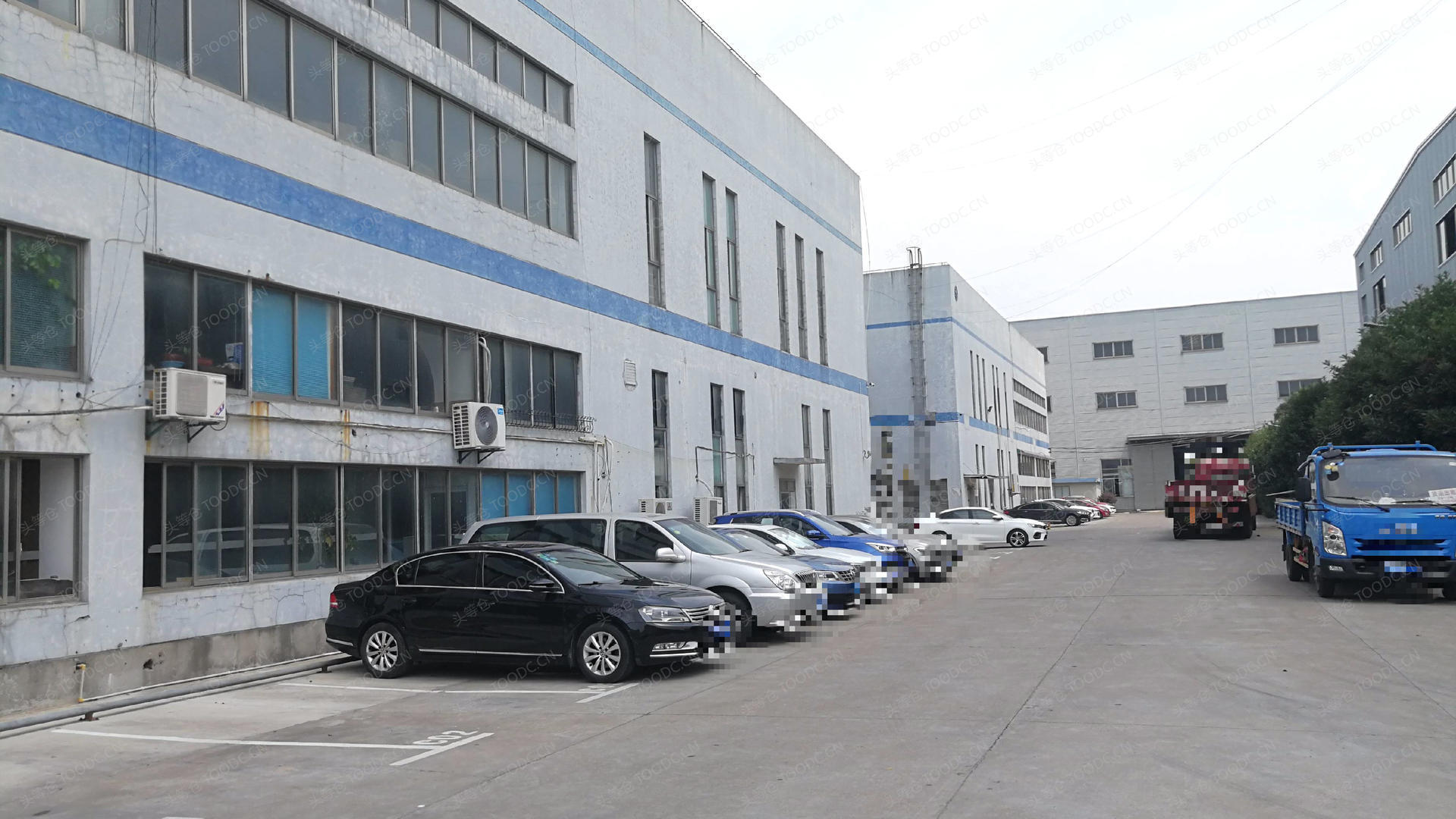 奉贤奉城多层仓库出租 层高6米 原房东 104地块 有产证 配套办公室 适合设备服装仓储等_上海奉贤奉城仓库厂房出租