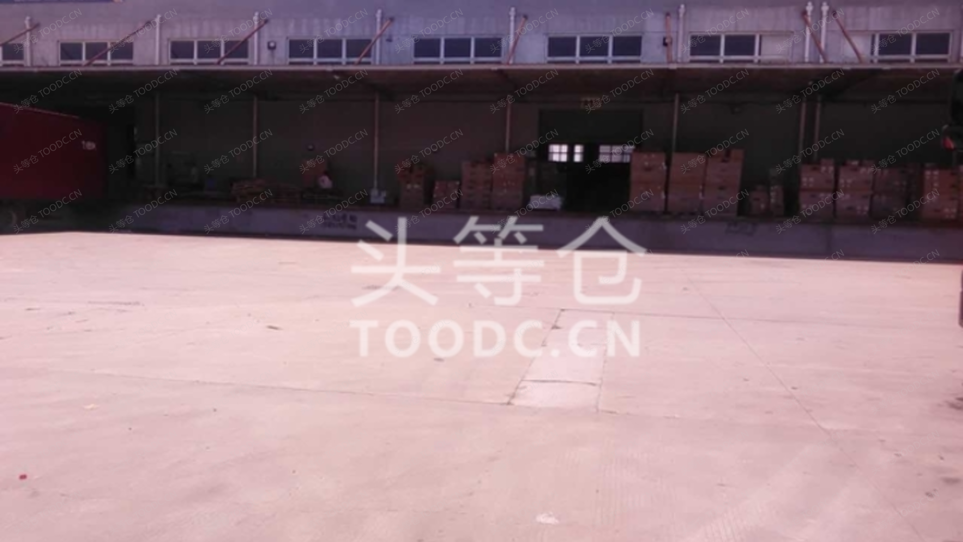 松江新桥单层仓库出租 可分割 带消防喷淋 带月台 层高10米 有产证 配套办公室 可托管 适合仓储等_上海松江新桥仓库厂房出租