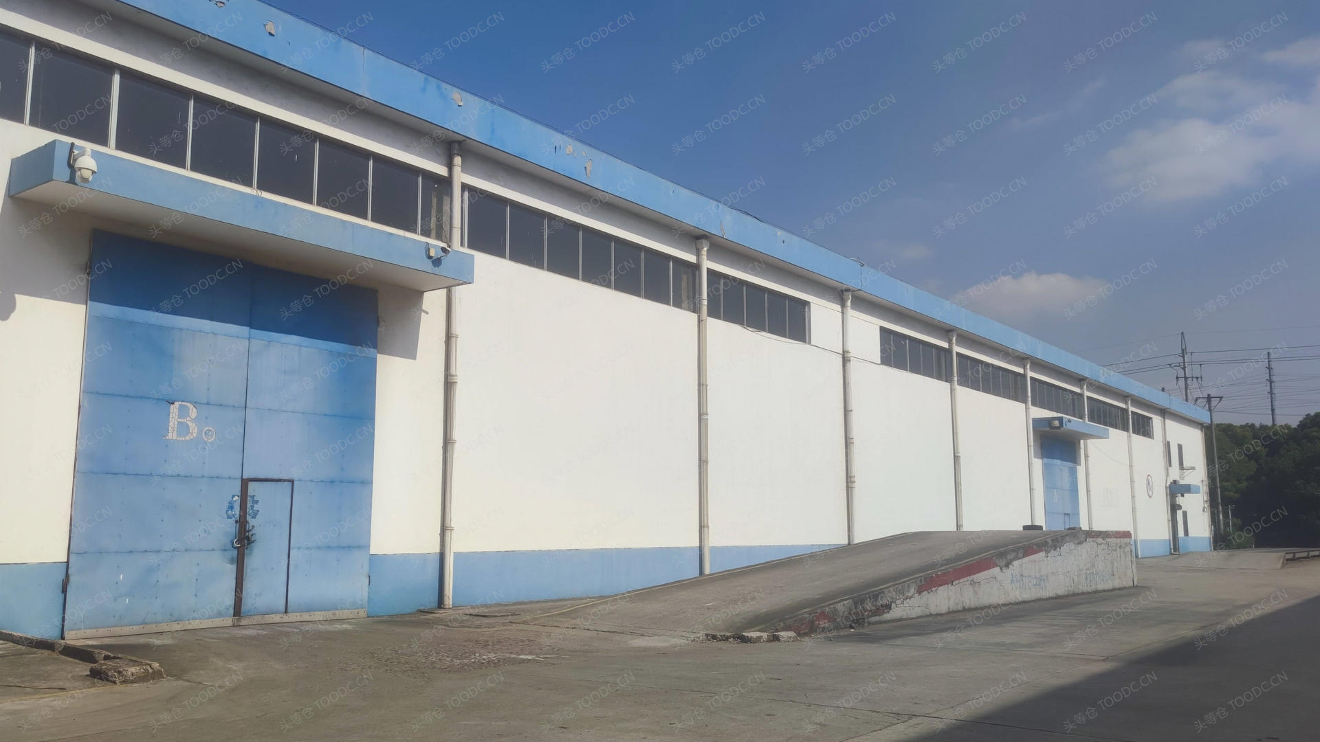 张家港金港单层厂房出租 层高9米 原房东 适合仓储等_苏州张家港金港仓库厂房出租