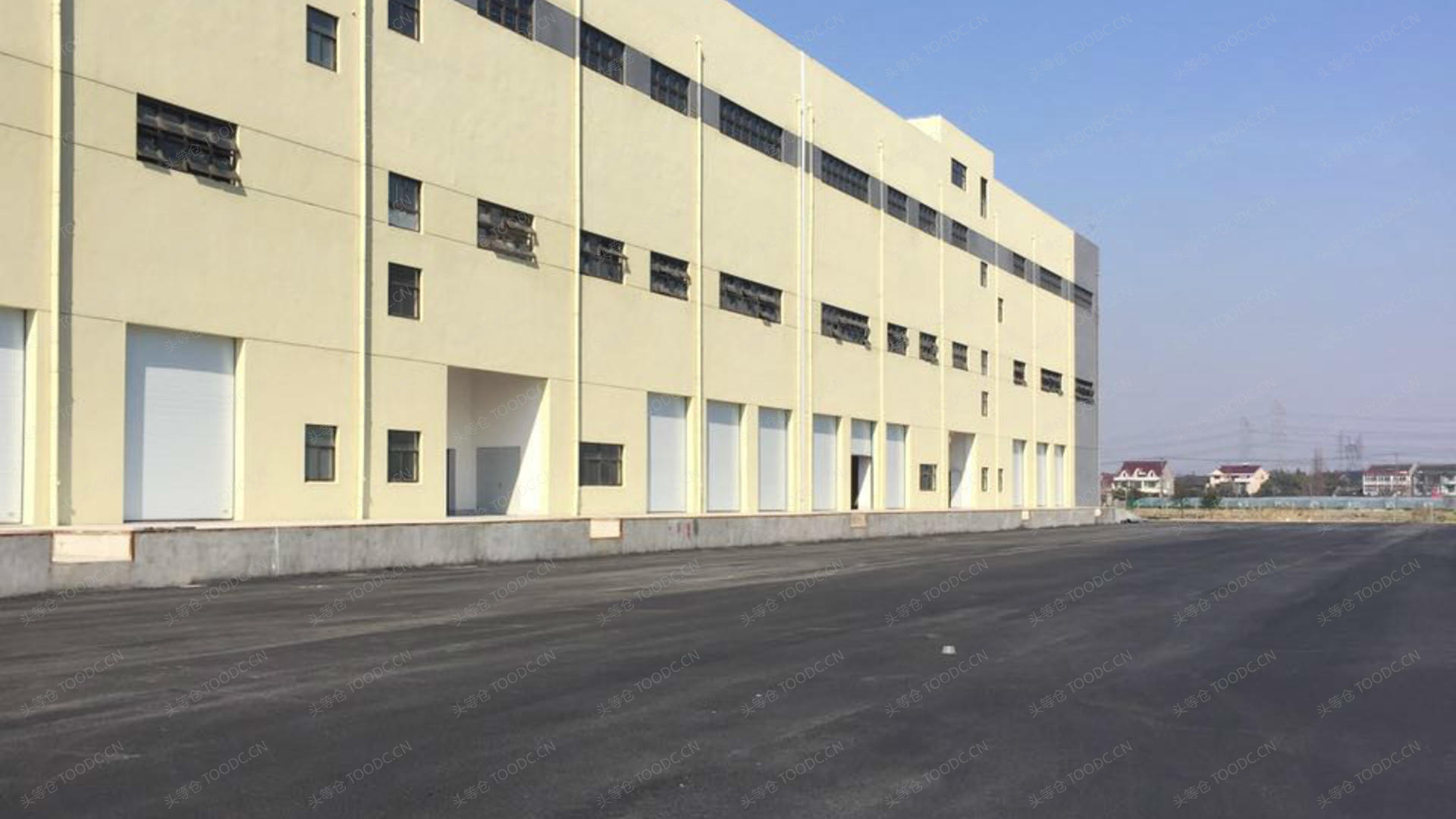 奉贤金汇多层仓库出租 可分割 带消防喷淋 带月台 层高7.5米 原房东 104地块 有产证 适合仓储等_上海奉贤金汇仓库厂房出租