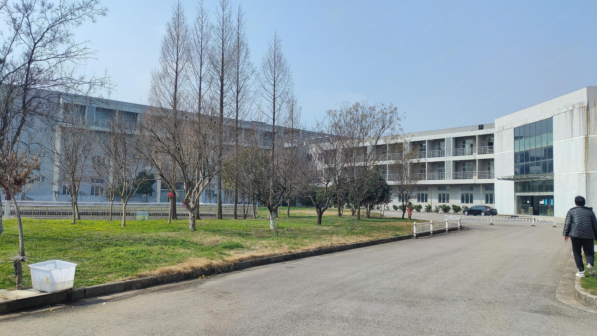 江宁禄口多层仓库出租 租期灵活 带消防喷淋 层高3.5米 原房东 有产证_南京江宁禄口仓库厂房出租