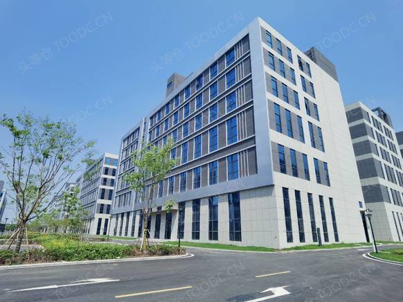 楼上1600平 厂房出租 业主直租