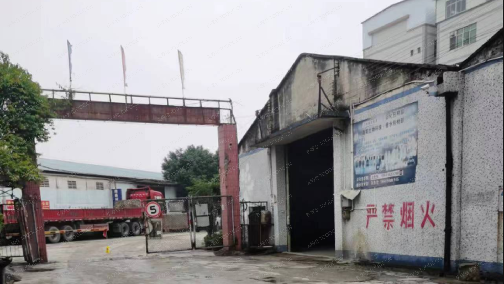 白云均禾单层仓库出租 租期灵活 层高5米 独门独院 原房东_广州白云均禾仓库厂房出租